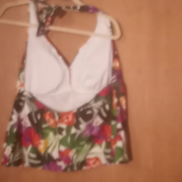 Tankini bathing suit top, floral - Picture 2 of 2